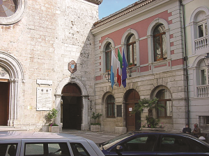 Comunali Isernia, il centrosinistra lancia le primarie